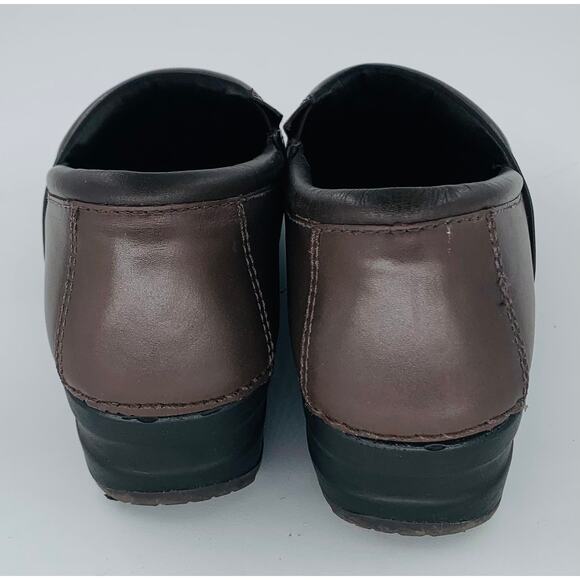 LL Bean Shoes Womens 8.5M  Brown Clogs Classic Klogs Heel Slip On Rubber Sole - Picture 3 of 9